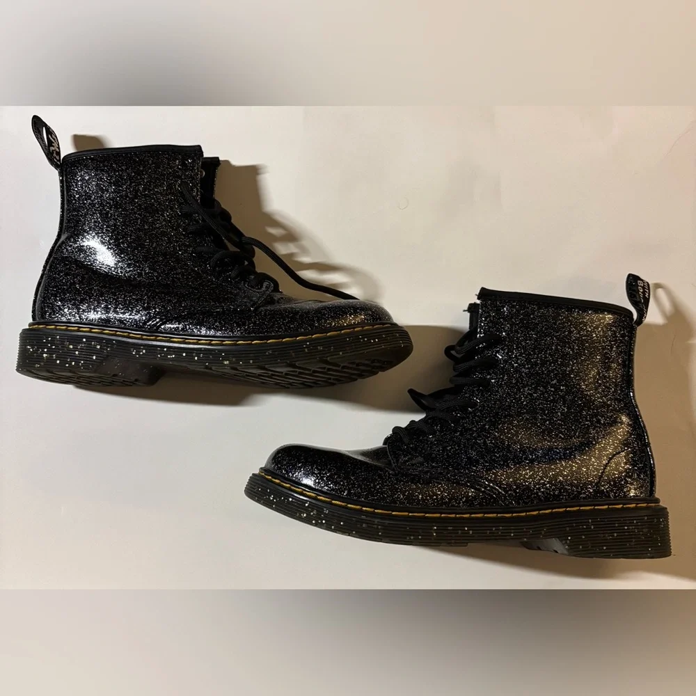 Dr. Martens 1460J Boots Size 5 - Picture 2 of 4